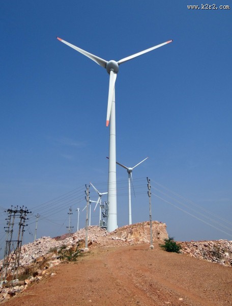 高大的风力发电机图片大全
