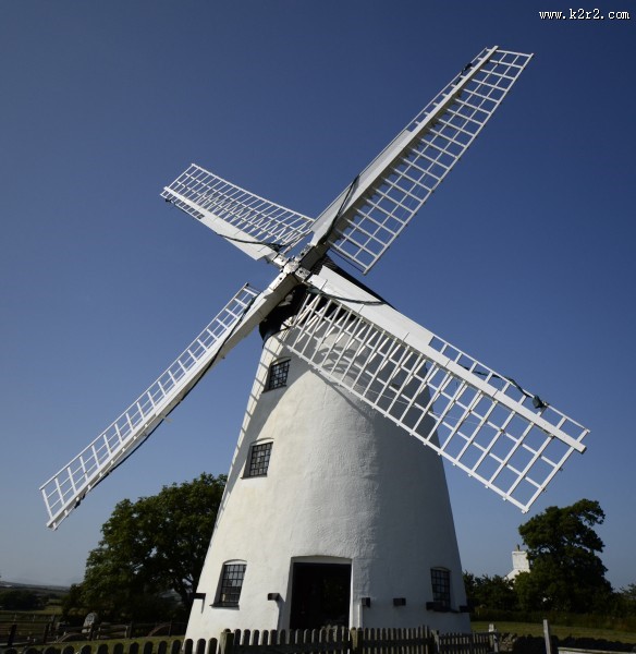 荷兰风车图片