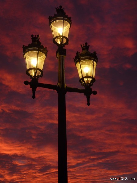 照明了的路灯图片大全