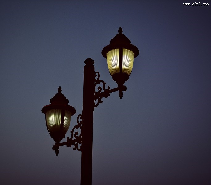 照明了的路灯图片大全