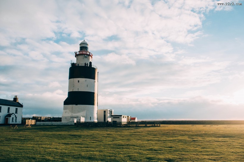 耸立的灯塔图片大全