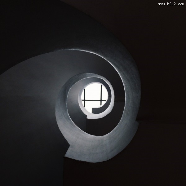 螺旋式建筑风景图片