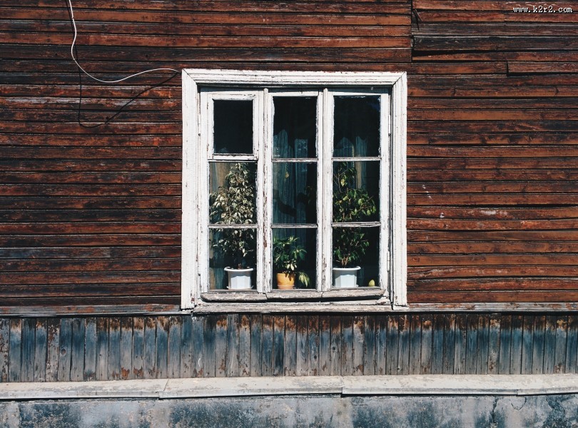 紧闭的窗户图片