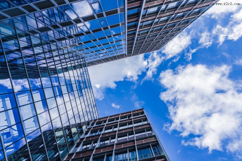 整齐的格子状写字楼图片