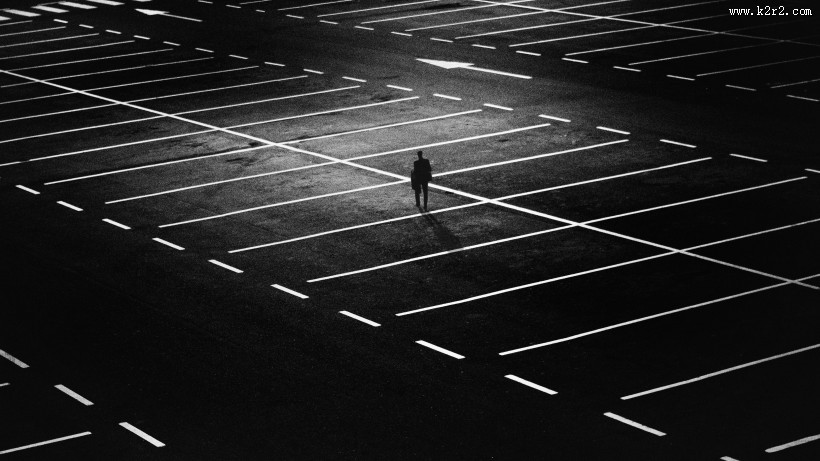 空旷的停车场图片