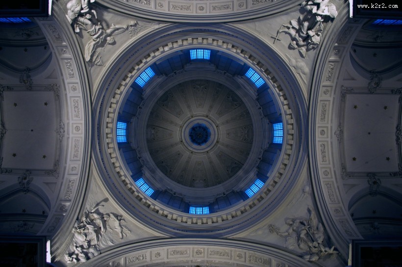 教堂的拱顶图片