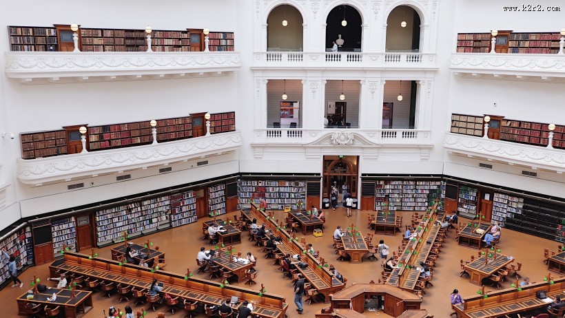 宏伟大气的图书馆图片
