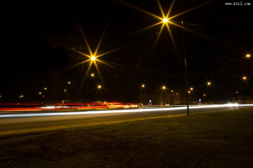 星光熠熠的路灯图片