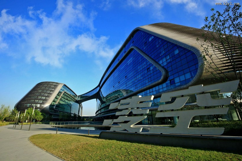 上海凌空SOHO建筑图片