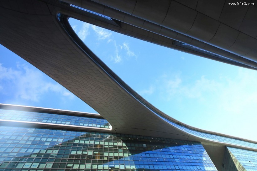 上海凌空SOHO建筑图片