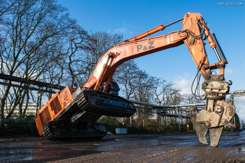 无所不能的挖掘机图片