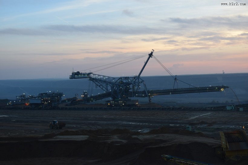 大型露天开采图片