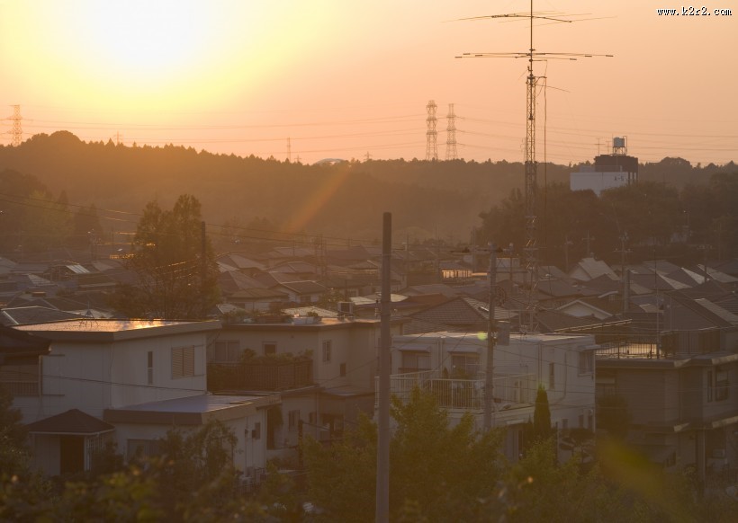 夕阳的城镇图片