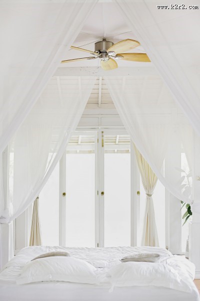 明亮整洁的卧室图片大全