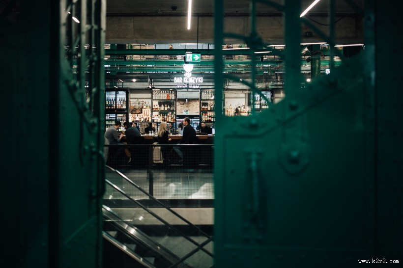 工业风格的餐厅装修图片