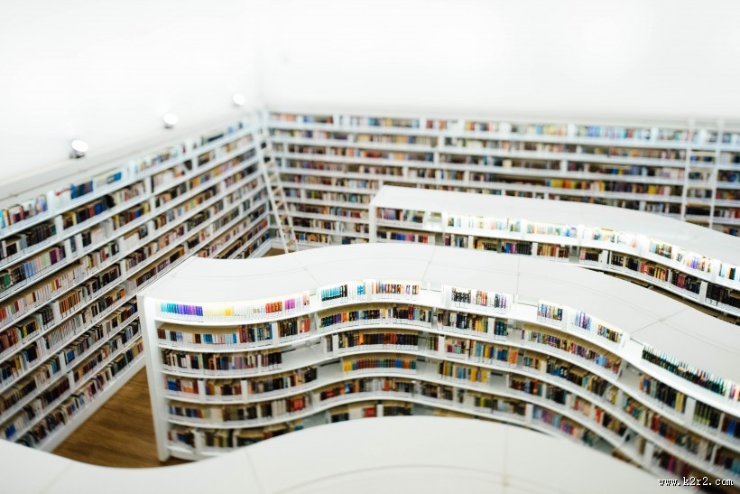 装修考究的图书馆图片大全