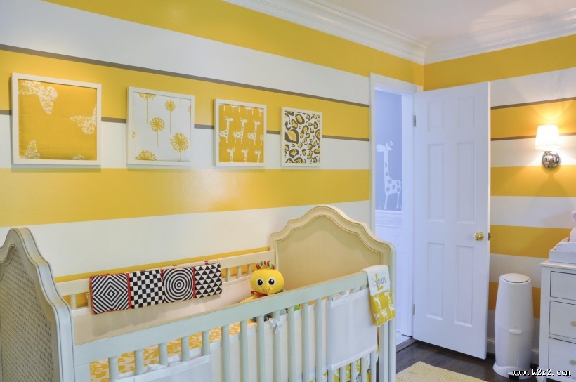 可爱温馨婴儿床图片