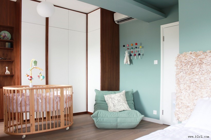 可爱温馨婴儿床图片