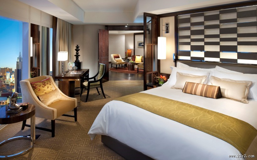 豪华卧室双人床图片