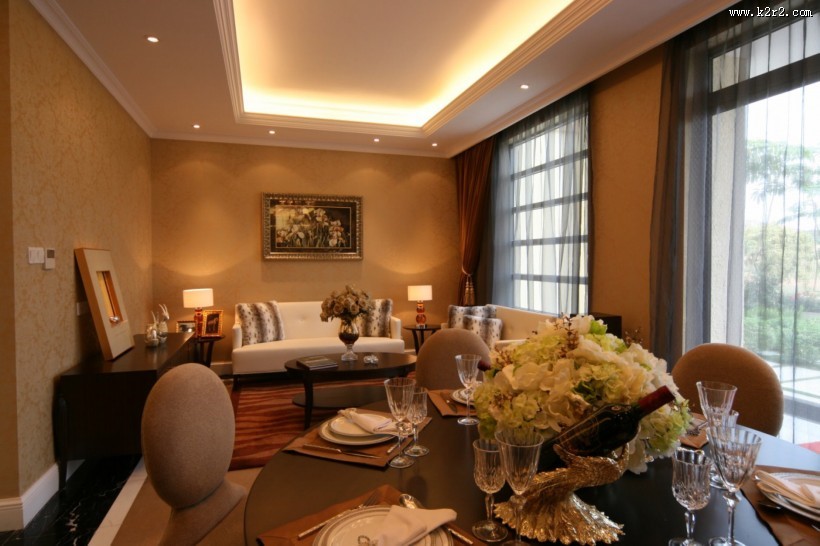 花都天逸湾AB2样板房