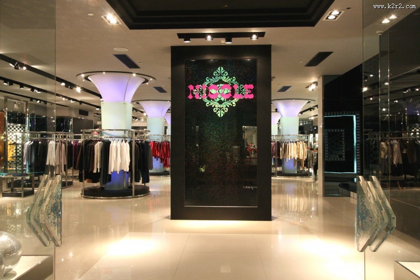 澳门nicole时装商场装潢设计图片