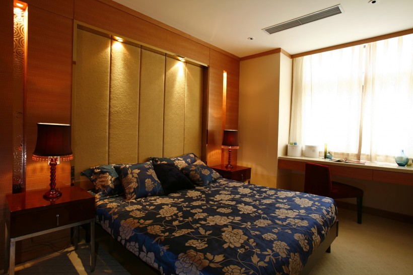 卧室装潢设计图片