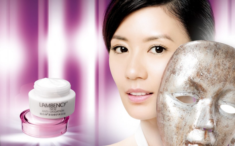 化妆品广告设计图片