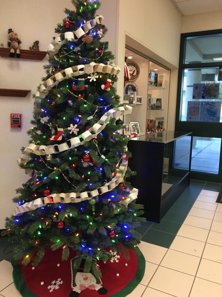 装饰精美的圣诞树图片大全