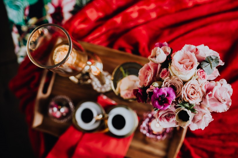 情人节床上早餐的图片