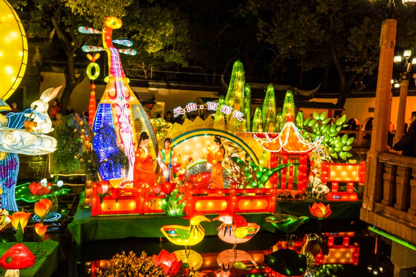 春节喜庆灯会图片