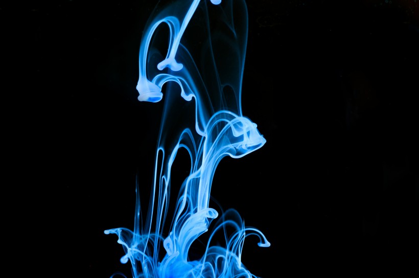 蓝色色彩流动背景图片