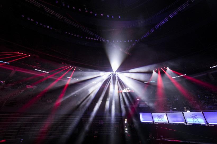 绚丽的舞台灯光图片