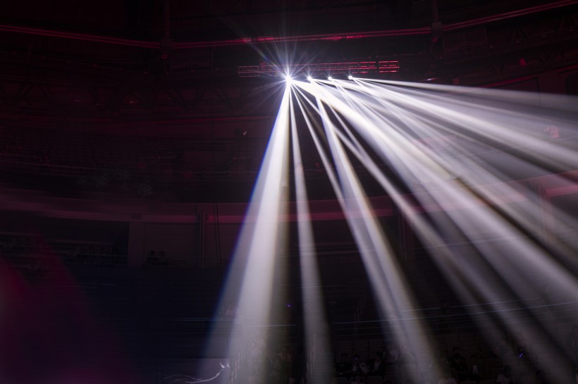 绚丽的舞台灯光图片