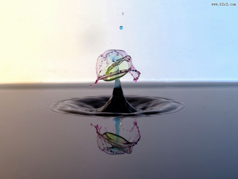 各种颜色水滴的倒影图片大全