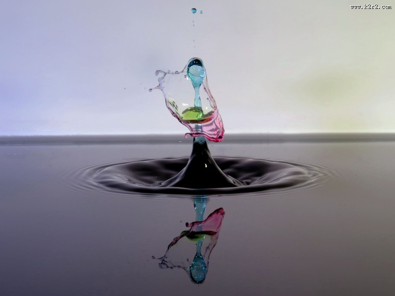 各种颜色水滴的倒影图片大全