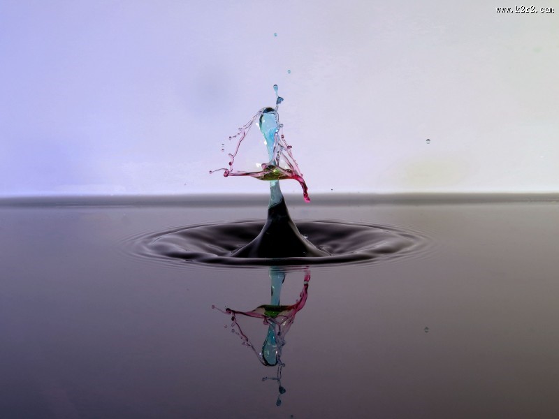 各种颜色水滴的倒影图片大全