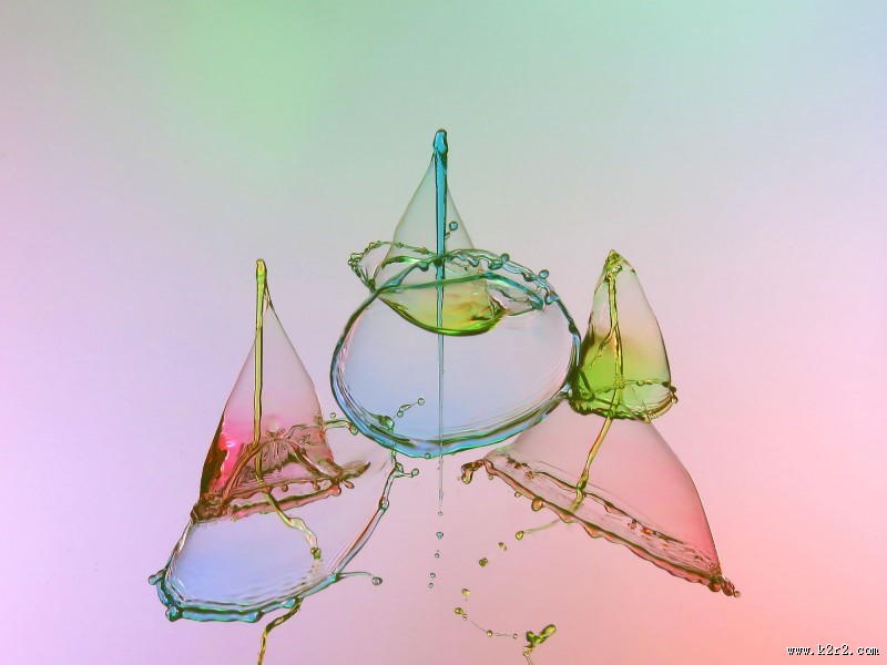 飞溅的水滴图片