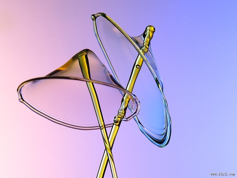 交叉的水花图片