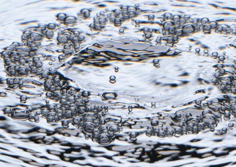 水花水气泡图片