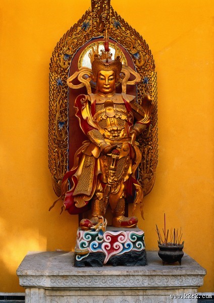 金光闪闪的佛像图片