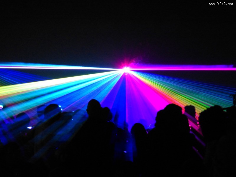 炫酷的激光表演图片