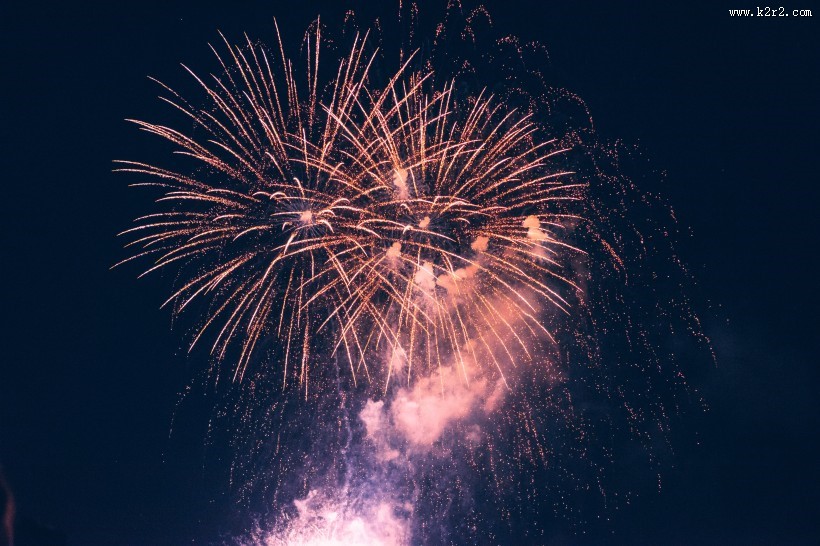 绚丽多彩的烟花图片