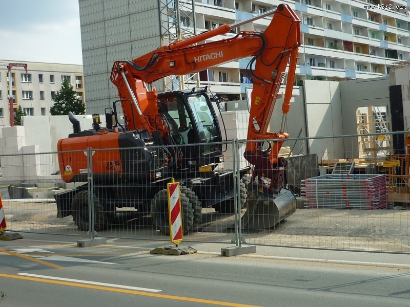 工地上的挖掘机图片大全