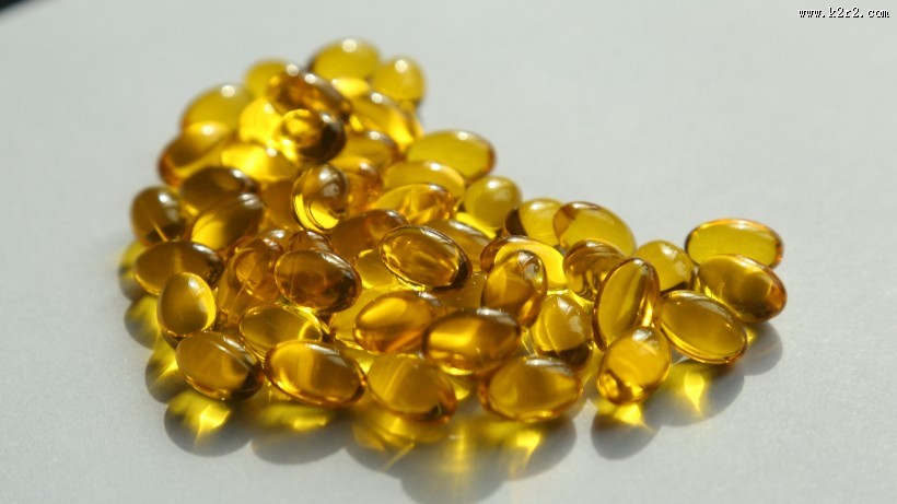 金色鱼肝油图片