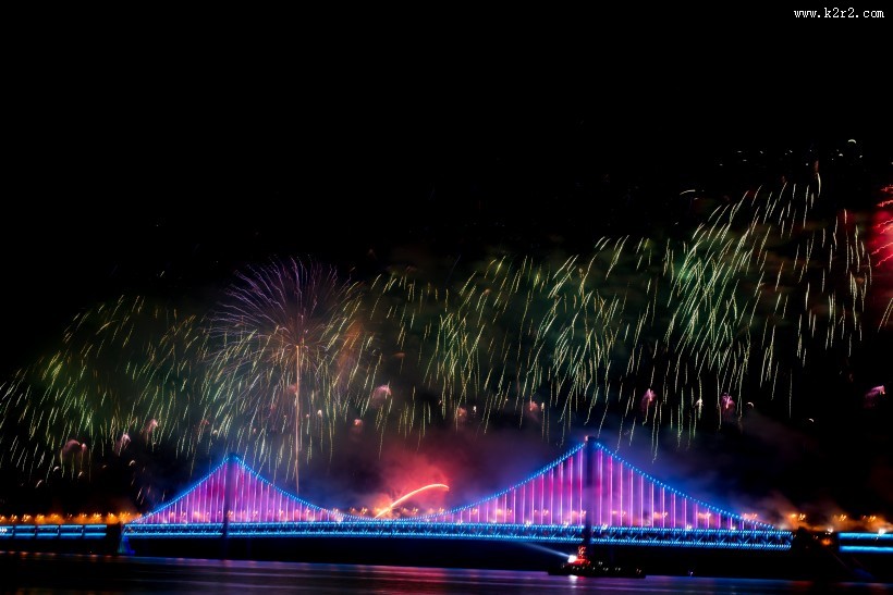 璀璨漂亮的烟花图片