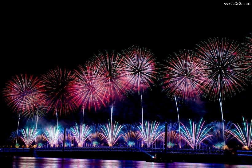 璀璨漂亮的烟花图片