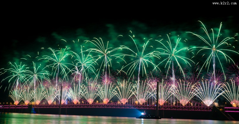 璀璨漂亮的烟花图片