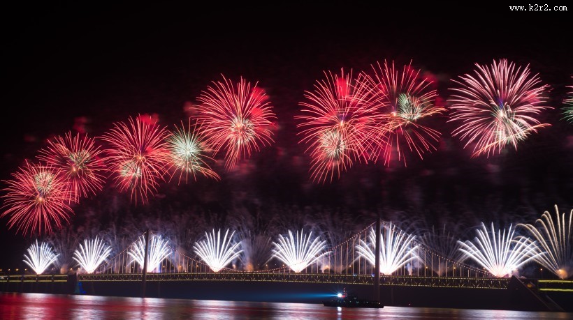 璀璨漂亮的烟花图片