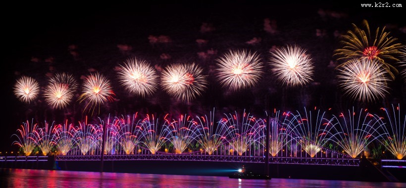 璀璨漂亮的烟花图片
