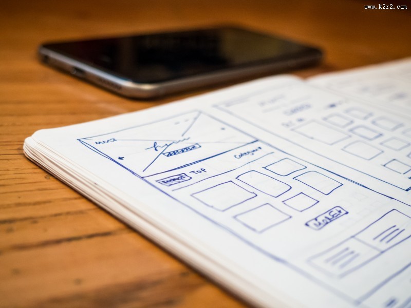 笔记本上的线框草图图片